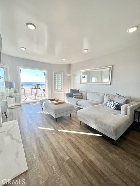 1836 The Strand, Hermosa Beach, California 90254, 11 Bedrooms Bedrooms, ,7 BathroomsBathrooms,Residential,For Sale,The Strand,SB25034806