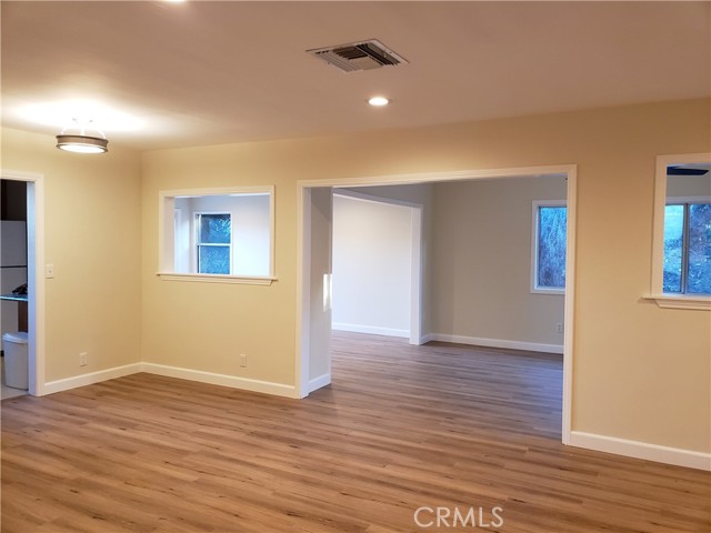 22436 Avenue San Luis photo 11