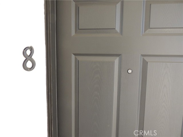 Detail Gallery Image 4 of 14 For 22735 Del Valle St #8,  Woodland Hills,  CA 91364 - 2 Beds | 1 Baths