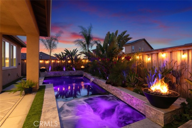 Detail Gallery Image 11 of 61 For 29268 Turnhouse, Lake Elsinore,  CA 92530 - 4 Beds | 2/1 Baths