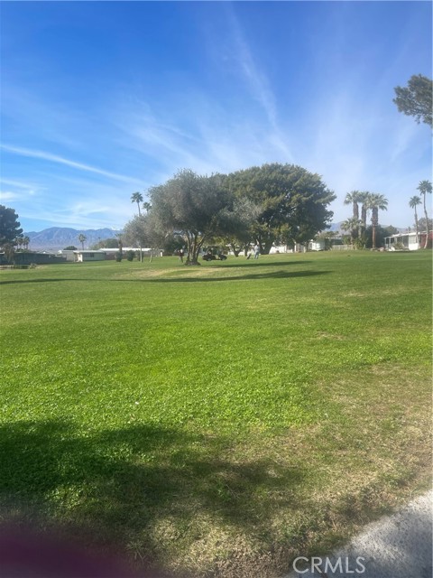 69510 Parkside Drive, Desert Hot Springs CA: https://media.crmls.org/medias/4c746d89-1150-426c-ab60-dd564836fadf.jpg