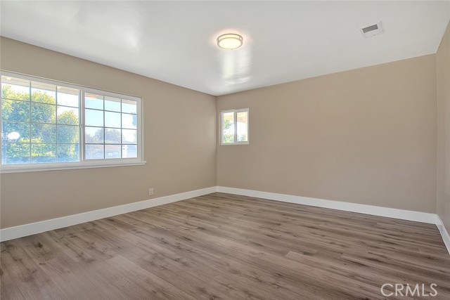 Detail Gallery Image 17 of 31 For 340 W Caroline St, Ontario,  CA 91762 - 7 Beds | 4 Baths