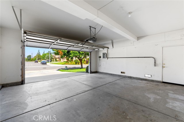 Detail Gallery Image 26 of 35 For 9302 Meadow Ln, Riverside,  CA 92508 - 5 Beds | 3 Baths