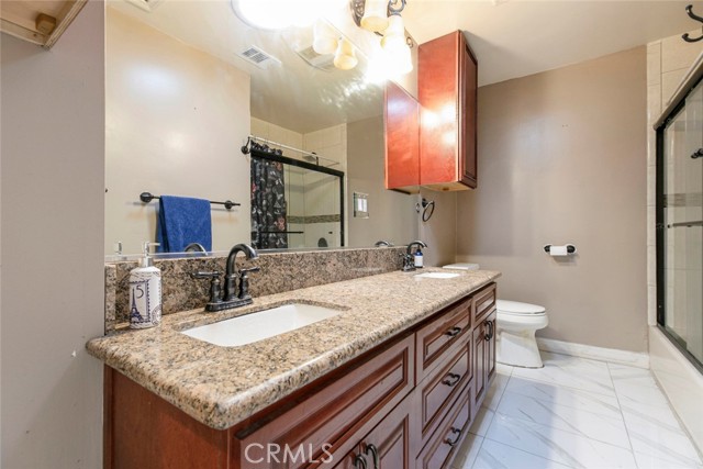 Detail Gallery Image 10 of 27 For 7419 Kraft, North Hollywood,  CA 91605 - 3 Beds | 2 Baths