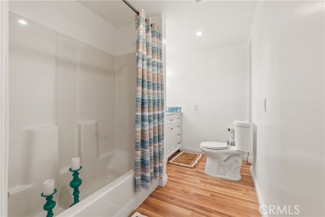 Detail Gallery Image 31 of 41 For 1330 W 48th St, Los Angeles,  CA 90037 - 4 Beds | 3/1 Baths