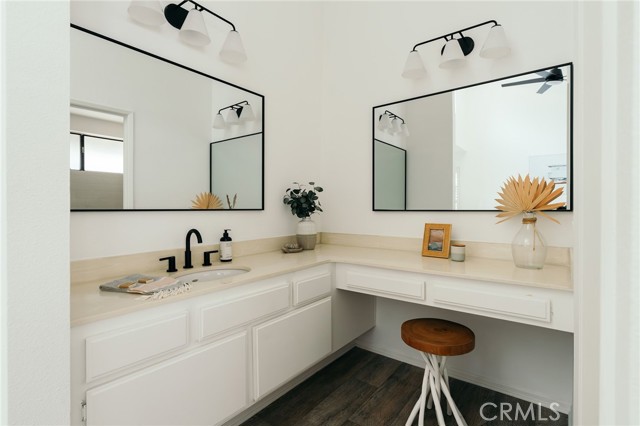 427 S. Broadway, Redondo Beach CA: https://media.crmls.org/medias/4c75eb43-3233-43bc-add9-5d2756aa4d99.jpg