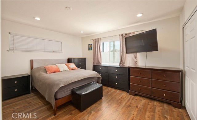 Detail Gallery Image 13 of 31 For 16420 Flanders St, Granada Hills,  CA 91344 - 3 Beds | 2 Baths