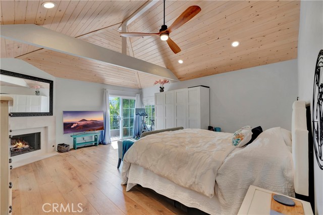 19325 Peachtree Lane, Huntington Beach CA: https://media.crmls.org/medias/4c76612d-606c-43d5-b494-0ef15913a989.jpg
