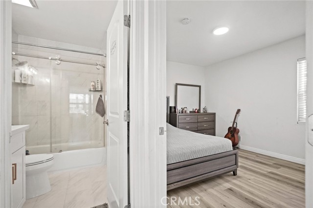 Detail Gallery Image 19 of 44 For 7323 Camellia Ave, North Hollywood,  CA 91605 - 5 Beds | 3 Baths