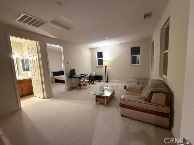 Detail Gallery Image 7 of 10 For 22044 Sagebrook, Chatsworth,  CA 91311 - 6 Beds | 6 Baths