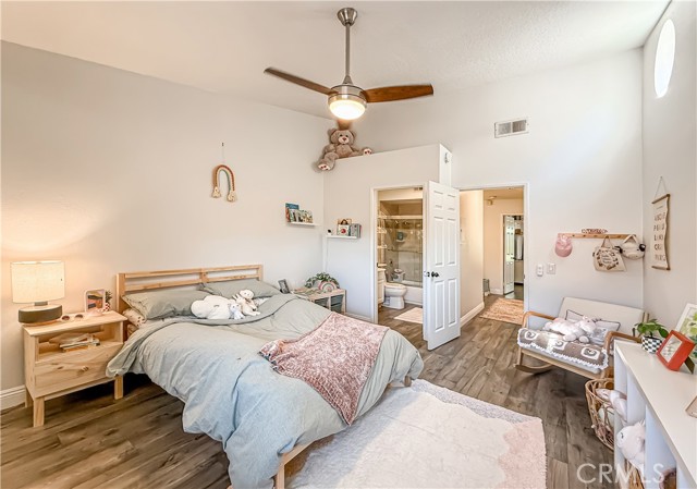 450 Country Club Drive, Simi Valley CA: https://media.crmls.org/medias/4c767122-5d60-40d1-8dda-4894e712a7ff.jpg