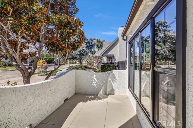 2327 Bonnie Brae, Santa Ana CA: https://media.crmls.org/medias/4c771ba5-8588-47a6-8674-d5b701755c5e.jpg