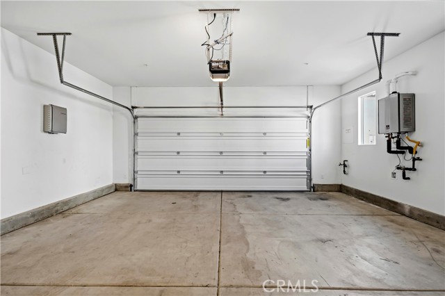 Detail Gallery Image 24 of 34 For 335 Carson Ct, Rialto,  CA 92376 - 3 Beds | 2/1 Baths