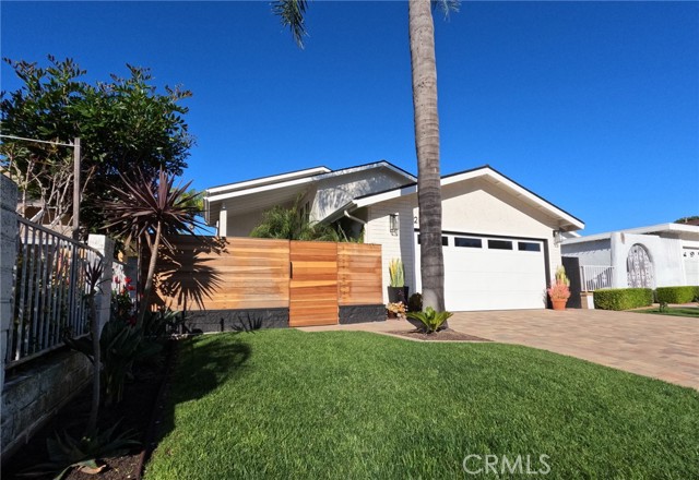 Detail Gallery Image 2 of 38 For 21865 Jinetes, Mission Viejo,  CA 92691 - 4 Beds | 3 Baths