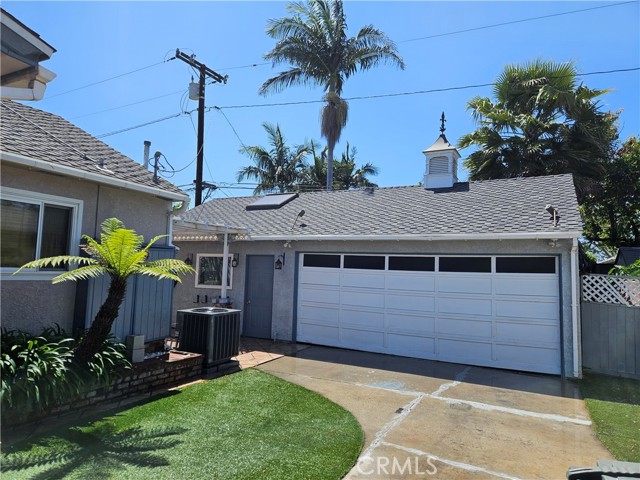 Image 1 of 26 For 6149 Whitewood Ave