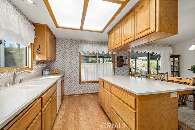 Detail Gallery Image 14 of 38 For 905 Dolstra Ln, Fallbrook,  CA 92028 - 3 Beds | 2 Baths