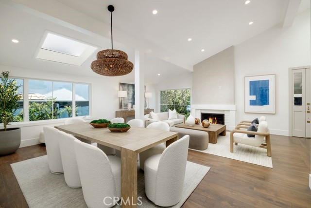Detail Gallery Image 2 of 25 For 1933 Port Bristol Cir, Newport Beach,  CA 92660 - 5 Beds | 3 Baths