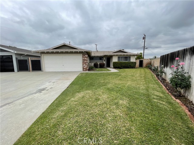21118 E Bellbrook Street, Covina CA: https://media.crmls.org/medias/4c79ba67-6545-4872-98e2-0f729bf1c352.jpg