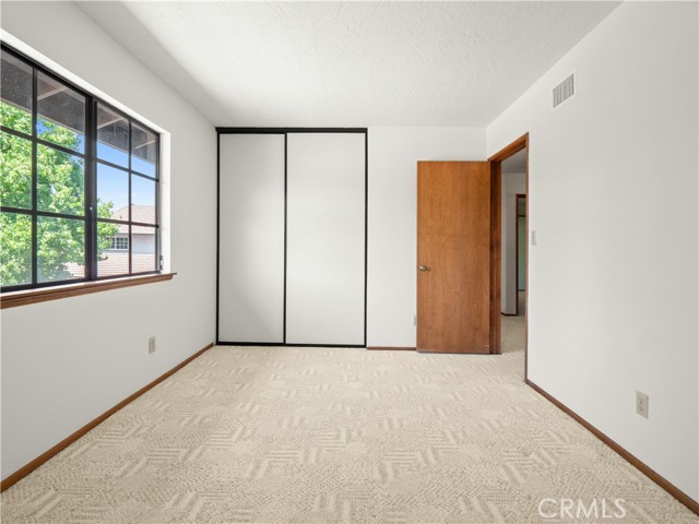 24540 Acorn Court, Newhall CA: https://media.crmls.org/medias/4c79ebe7-bc8a-4c2f-a673-97ae87d05dbc.jpg