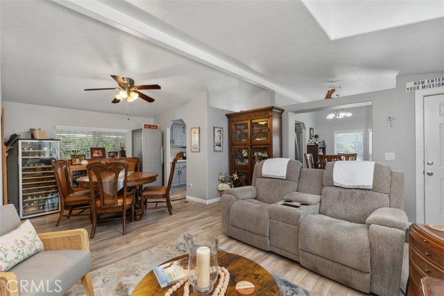 Detail Gallery Image 8 of 48 For 5815 E La Palma Ave #170,  Anaheim,  CA 92807 - 3 Beds | 2 Baths
