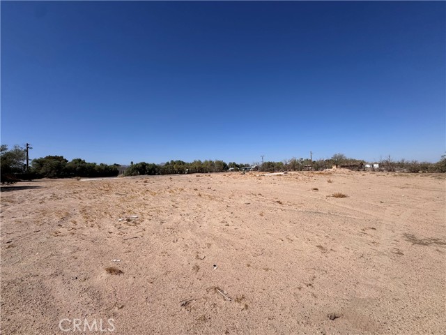 45447 Riverside Road, Newberry Springs CA: https://media.crmls.org/medias/4c7a62c5-2cea-412d-857d-4581d2331caf.jpg
