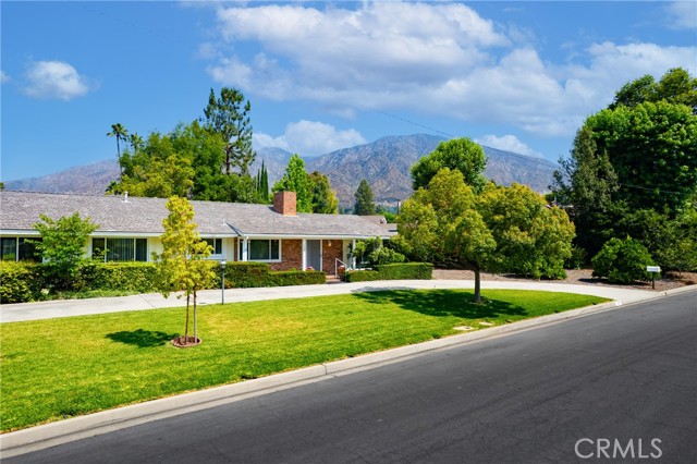 1521 Marendale Lane, Arcadia CA: https://media.crmls.org/medias/4c7ac321-27f6-44b3-9843-aff6d5815d62.jpg