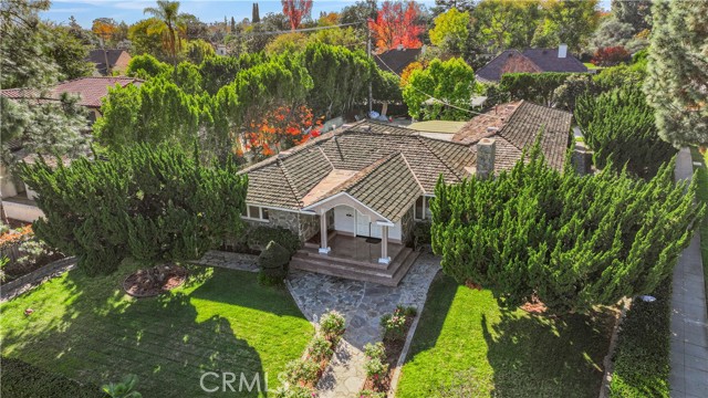 1701 Virginia, San Marino CA: https://media.crmls.org/medias/4c7b43a3-dfb7-4947-83c4-8b4468a1ef1d.jpg