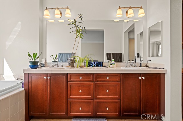 Detail Gallery Image 19 of 34 For 75 Brownstone Way #146,  Aliso Viejo,  CA 92656 - 2 Beds | 2/1 Baths