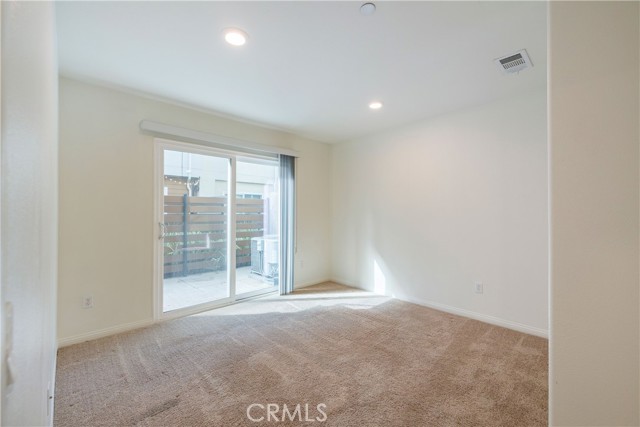 Detail Gallery Image 8 of 54 For 14424 Lily Ln #5,  Gardena,  CA 90247 - 3 Beds | 3/1 Baths