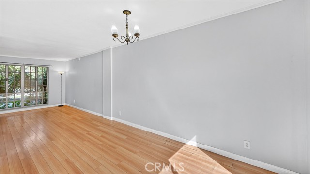 Detail Gallery Image 5 of 31 For 1800 W Gramercy #17,  Anaheim,  CA 92801 - 4 Beds | 2/1 Baths