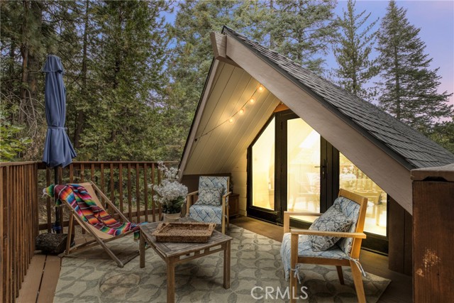 875 Brentwood Drive, Lake Arrowhead CA: https://media.crmls.org/medias/4c7d4df5-7f63-4e1f-801d-069fee519de7.jpg