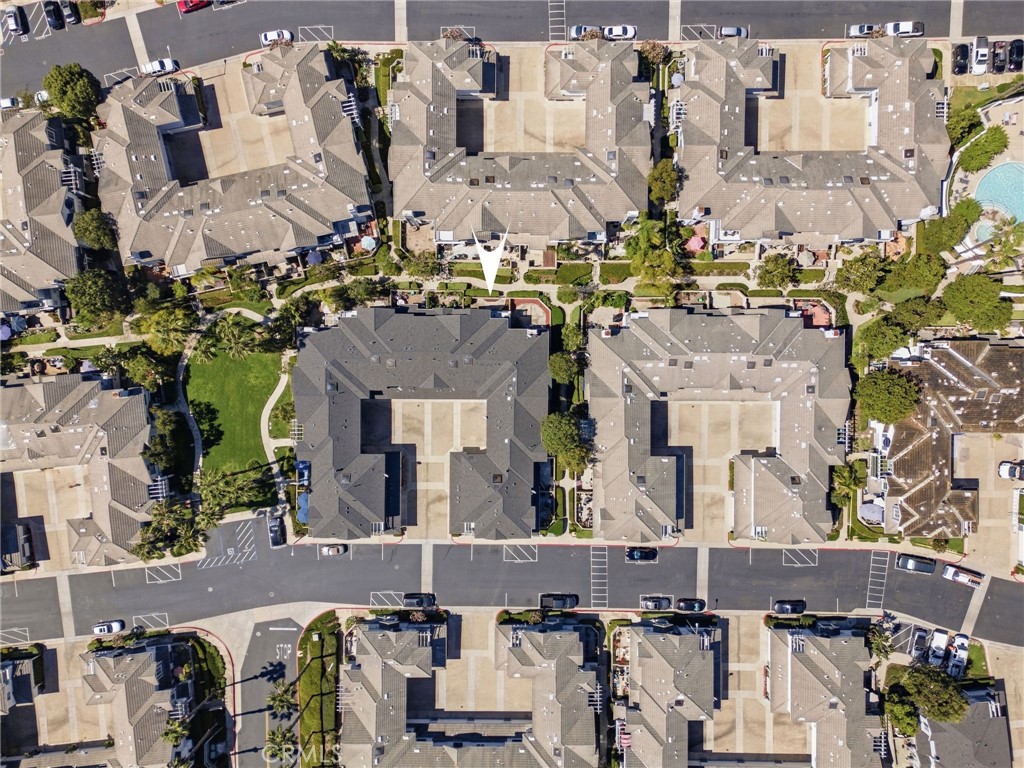 https://media.crmls.org/medias/4c7d8930-fe77-4b38-af99-d11a2b8184ad.jpg?preset=X-Large