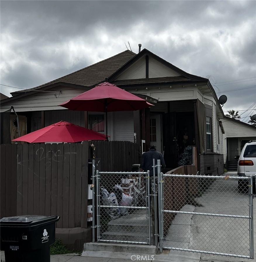 1164 E 27th Street, Los Angeles, CA 90011