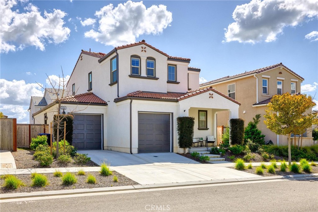860 Ridgebank