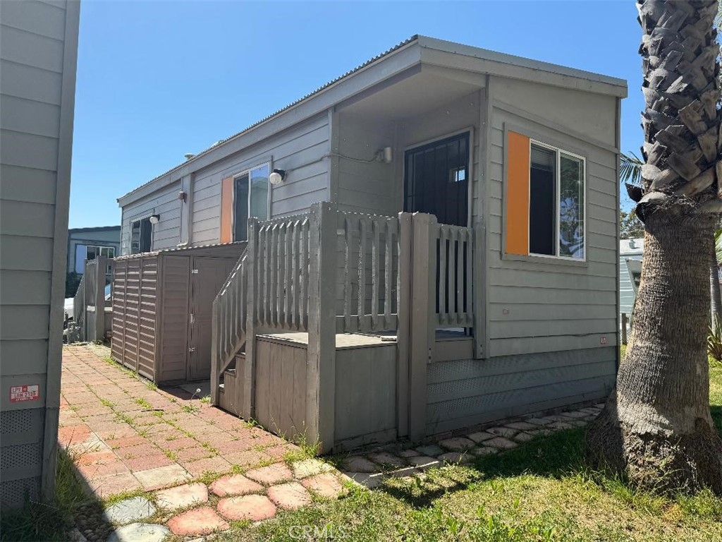 1930 Stewart St. #75