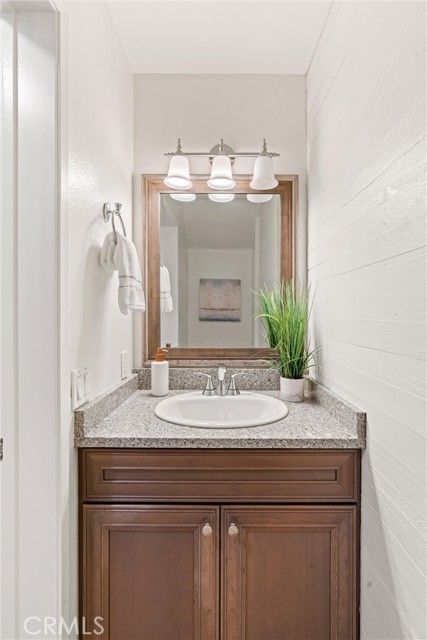 7911 Seawall Circle, Huntington Beach CA: https://media.crmls.org/medias/4c819f7d-6665-44ce-93fa-e65bc7d31ef4.jpg