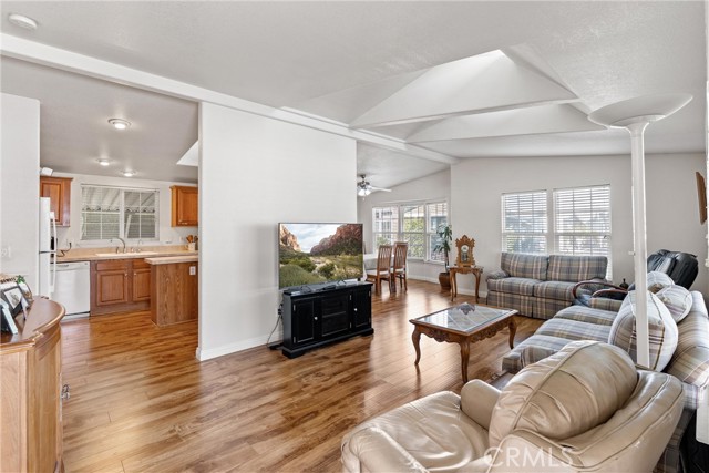 Detail Gallery Image 6 of 40 For 16444 Bolsa Chica St #57,  Huntington Beach,  CA 92649 - 3 Beds | 2 Baths