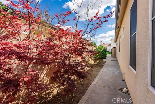 Image 48 of 24 For 1540 Golden Valley Way