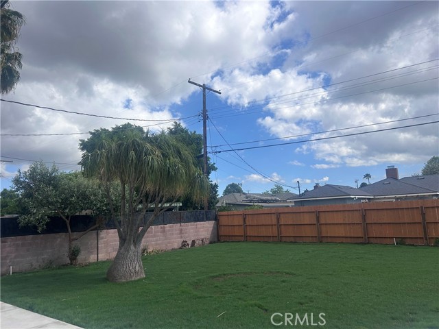 Detail Gallery Image 4 of 32 For 20754 Vose St, Winnetka,  CA 91306 - 4 Beds | 2 Baths