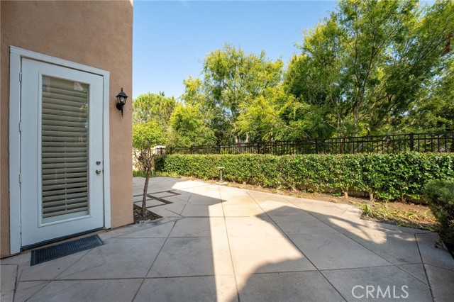 23 Belfort, Newport Coast CA: https://media.crmls.org/medias/4c829bb5-1d38-4a6d-ab20-2670413fed84.jpg