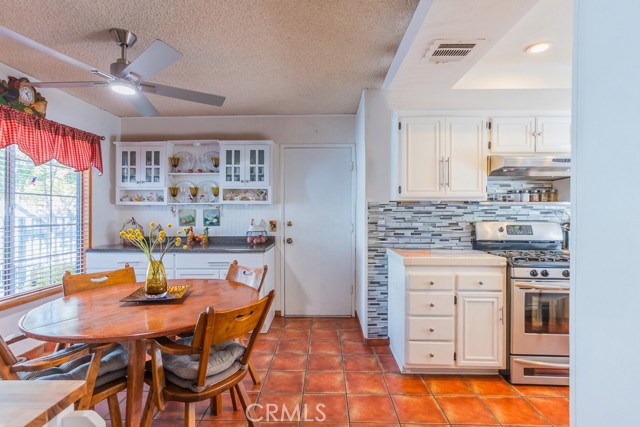 Detail Gallery Image 19 of 54 For 734 W Avenue H2, Lancaster,  CA 93534 - 4 Beds | 2 Baths