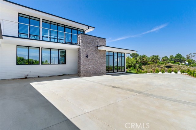 1912 Edgefair Lane, Redlands CA: https://media.crmls.org/medias/4c837913-be61-476c-b497-f207e36082f8.jpg