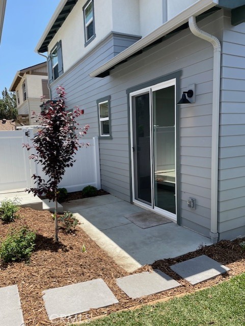 Detail Gallery Image 13 of 49 For 617 E Walnut Ave, Monrovia,  CA 91016 - 3 Beds | 3 Baths