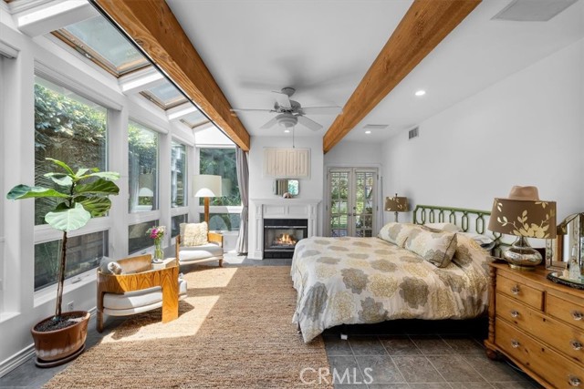 593 26th Street, Manhattan Beach, California 90266, 3 Bedrooms Bedrooms, ,2 BathroomsBathrooms,Residential,Sold,26th,SB22189948