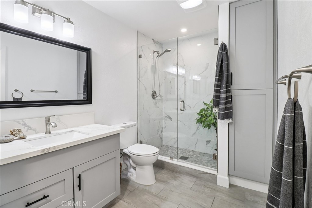 MLS #OC25192516 image #26