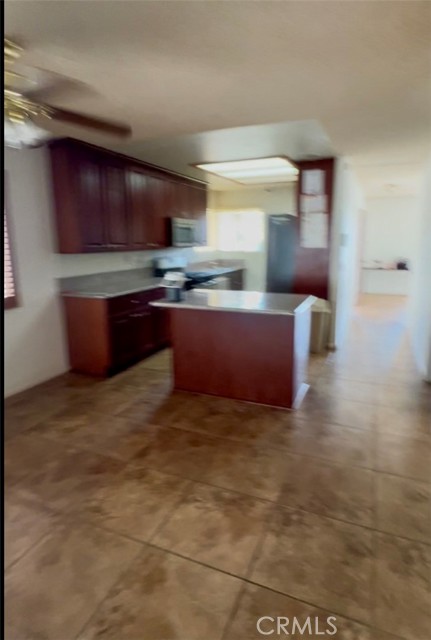 446 Camino Corto, San Jacinto CA: https://media.crmls.org/medias/4c852352-d529-40b3-9ad3-33ca70a9b084.jpg