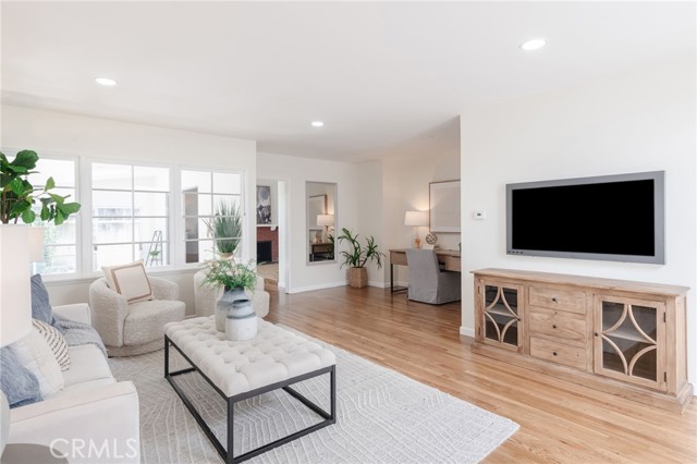 Detail Gallery Image 20 of 69 For 5320 W 142nd Pl, Hawthorne,  CA 90250 - 3 Beds | 2 Baths