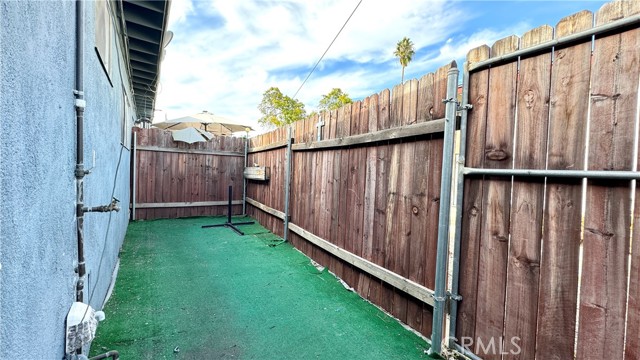 Detail Gallery Image 9 of 15 For 262 Garnet Way #C,  Upland,  CA 91786 - 2 Beds | 1 Baths