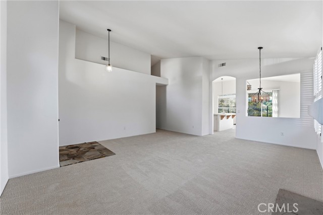 Image 10 of 67 For 31545 Via Cordoba