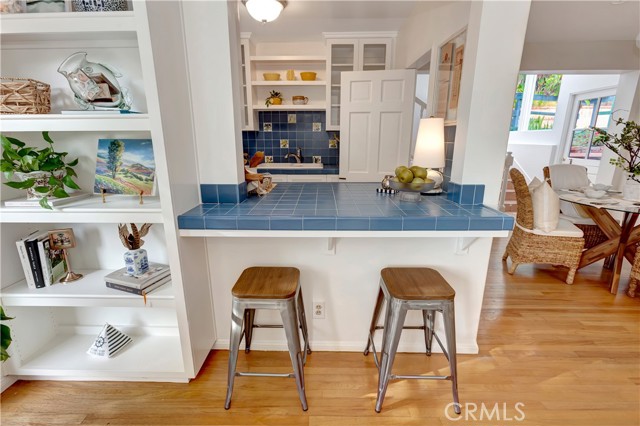 Detail Gallery Image 7 of 23 For 924 Park Ave, Laguna Beach,  CA 92651 - 3 Beds | 2 Baths